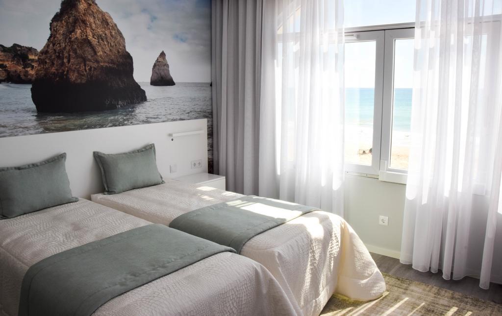 Golden Beach Guest House & Rooftop Bar فارو المظهر الخارجي الصورة