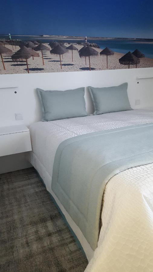 Golden Beach Guest House & Rooftop Bar فارو المظهر الخارجي الصورة
