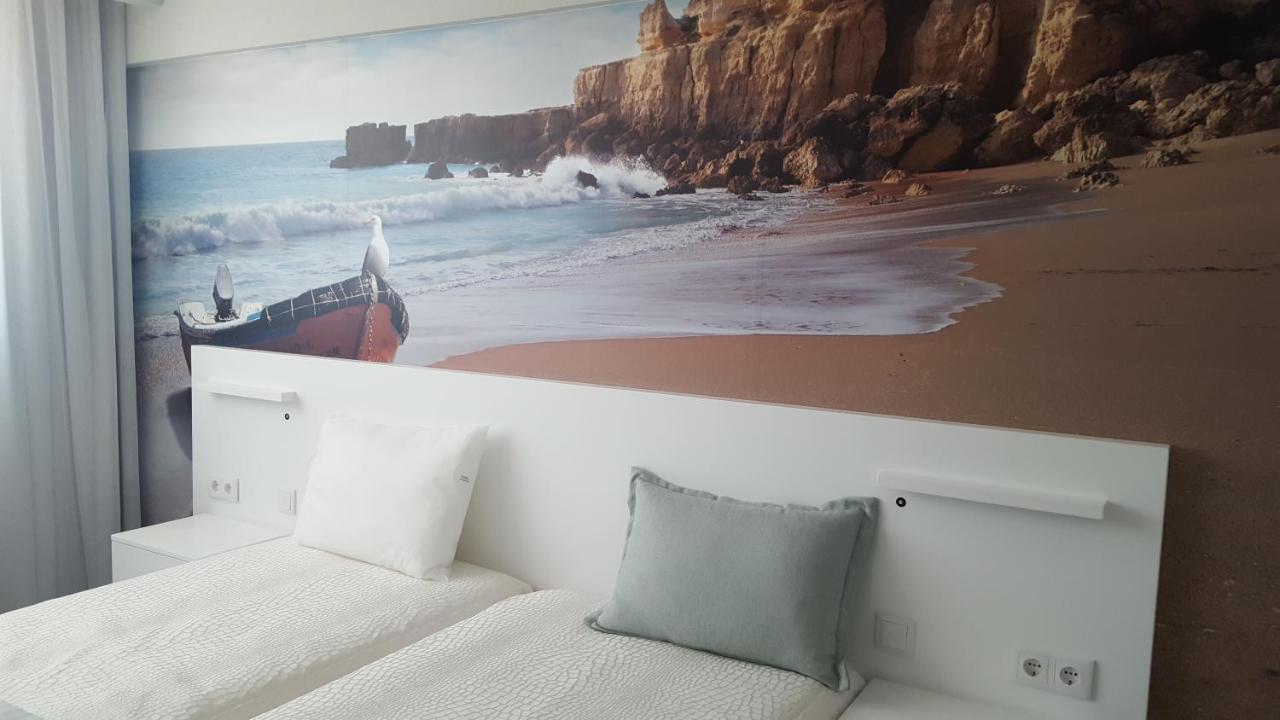 Golden Beach Guest House & Rooftop Bar فارو المظهر الخارجي الصورة
