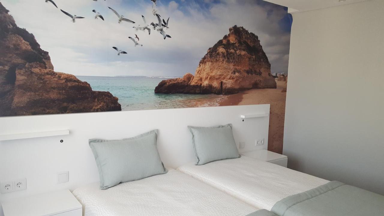 Golden Beach Guest House & Rooftop Bar فارو المظهر الخارجي الصورة
