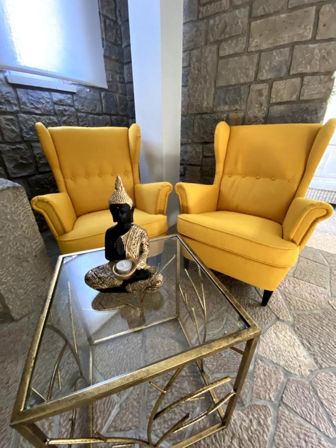 Golden Beach Guest House & Rooftop Bar فارو المظهر الخارجي الصورة