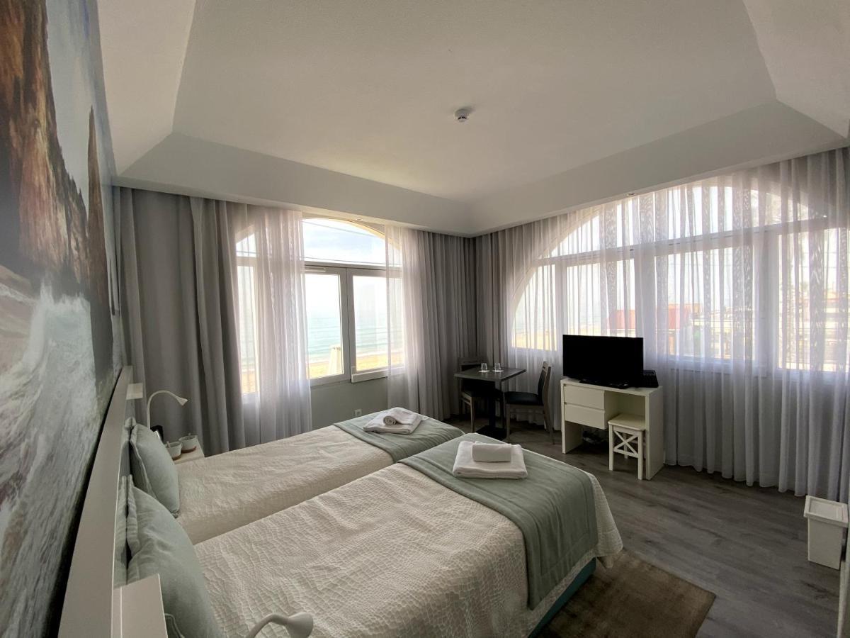 Golden Beach Guest House & Rooftop Bar فارو المظهر الخارجي الصورة