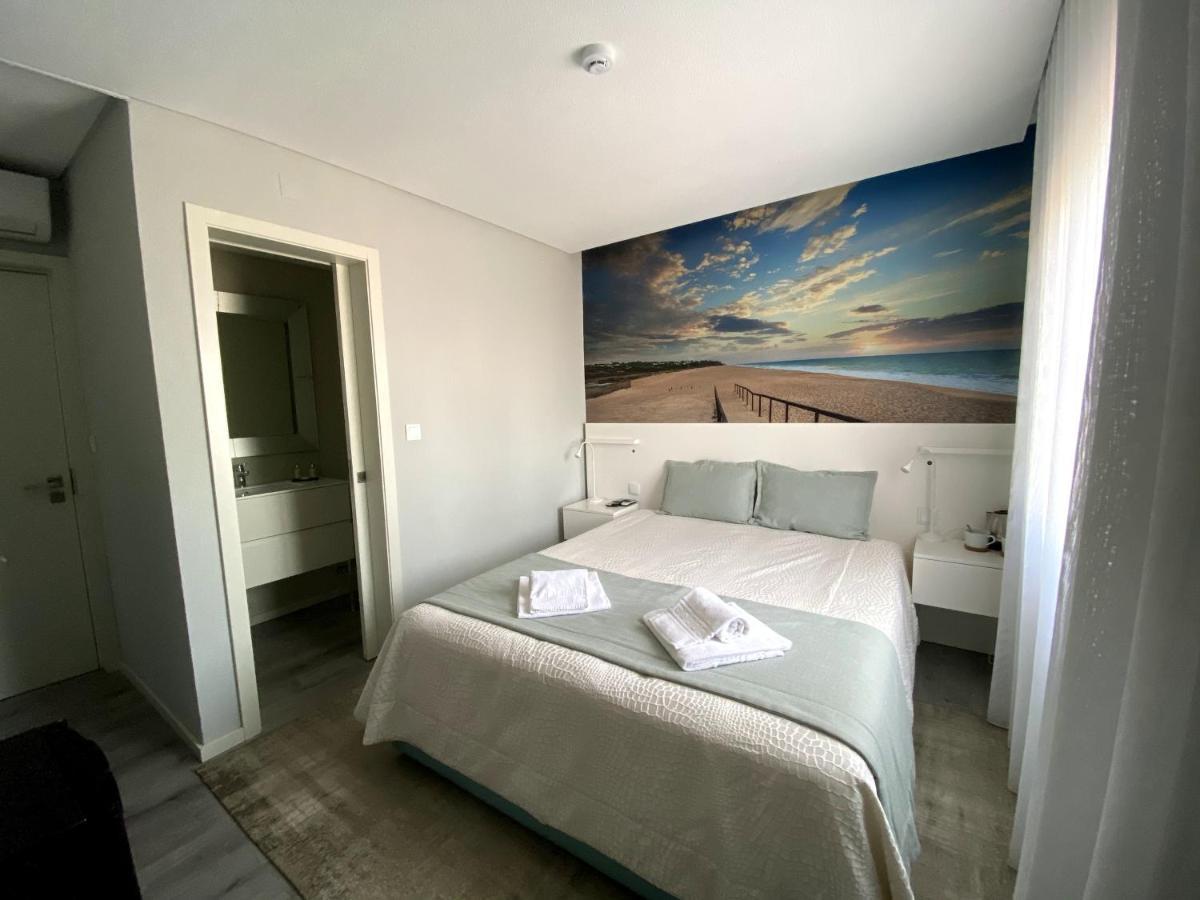 Golden Beach Guest House & Rooftop Bar فارو المظهر الخارجي الصورة