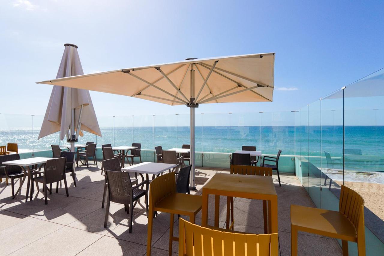 Golden Beach Guest House & Rooftop Bar فارو المظهر الخارجي الصورة