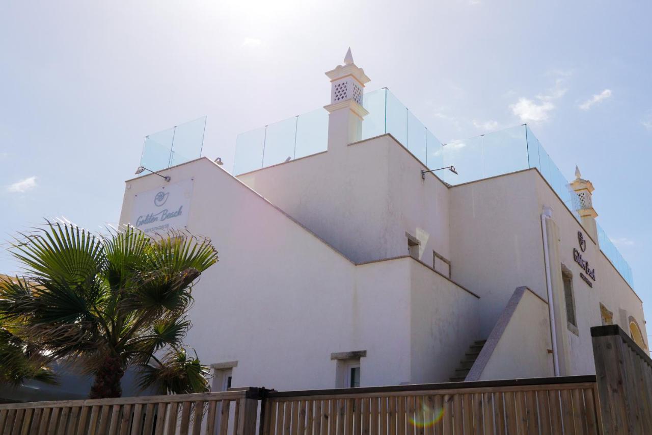 Golden Beach Guest House & Rooftop Bar فارو المظهر الخارجي الصورة