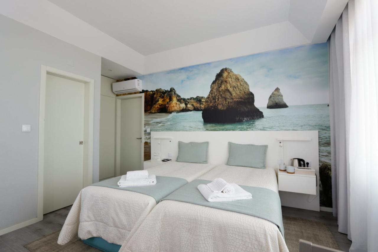 Golden Beach Guest House & Rooftop Bar فارو المظهر الخارجي الصورة